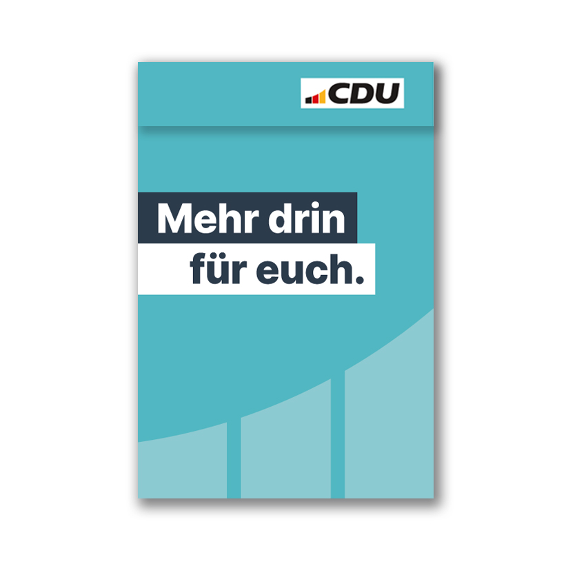Papiertüte im Hochformat. Vollflächig in Türkis. Am oberen Tütenrand rechts befindet sich das CDU-Logo. Mittig auf der Tüte steht: Mehr drin für euch.